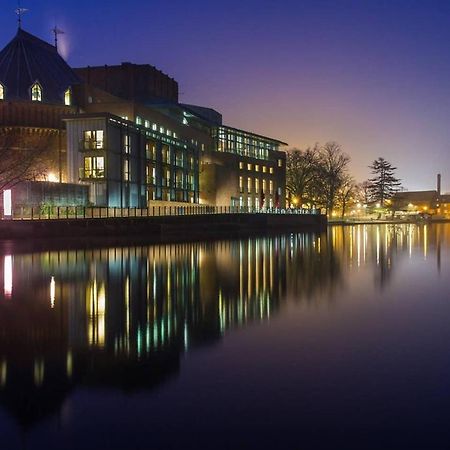 Cc Apartment Stratford-upon-Avon Bagian luar foto