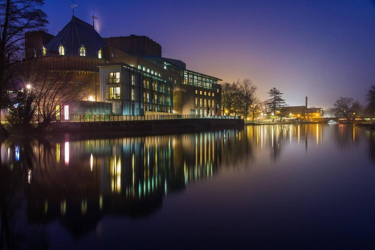 Cc Apartment Stratford-upon-Avon Bagian luar foto